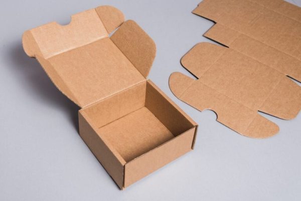 Trays and blanks